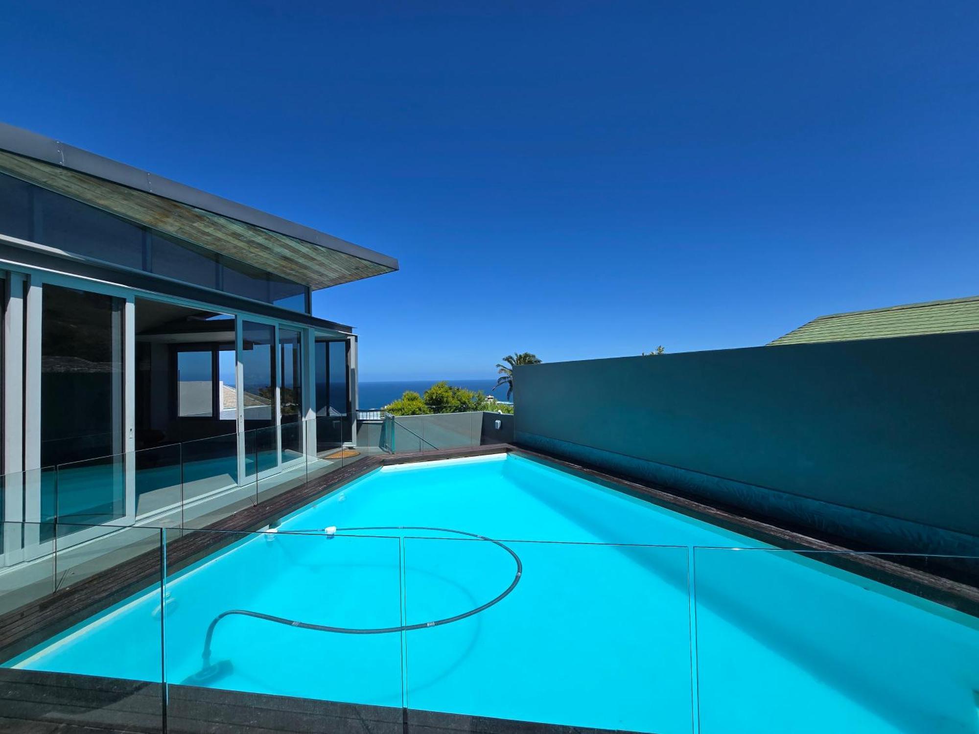 A Symphony Of Glass, Sea & Skies Holiday home Cape Town